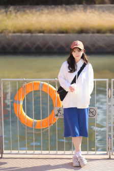 云缨去衣服的图片